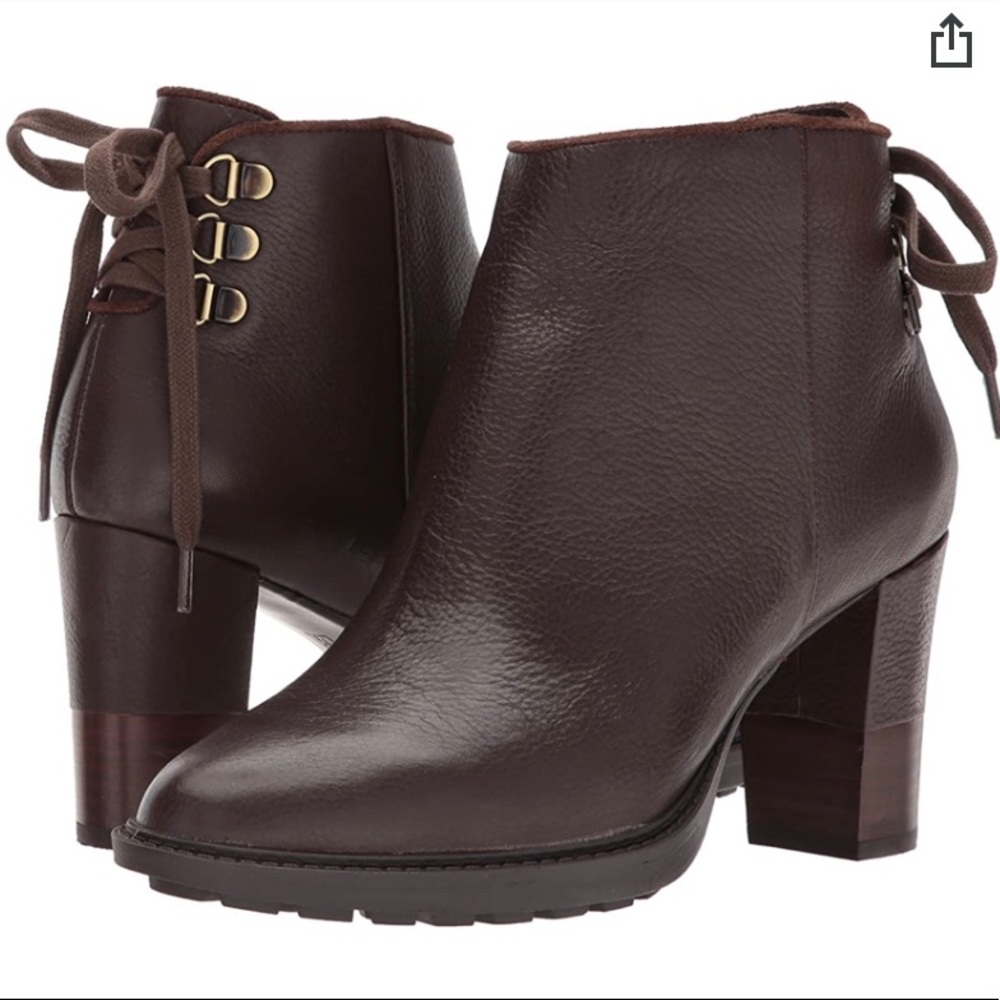NIB AEROSOLES FACT FICTION ANKLE BOOTS SIZE 7 1/2